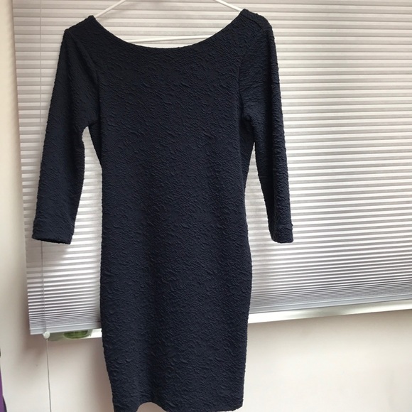 3/4 sleeve bodycon dress. - Picture 1 of 3